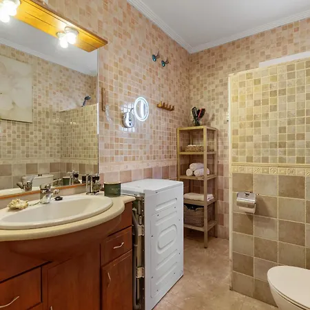 Residencial Madrid By Interhome Vakantiehuis